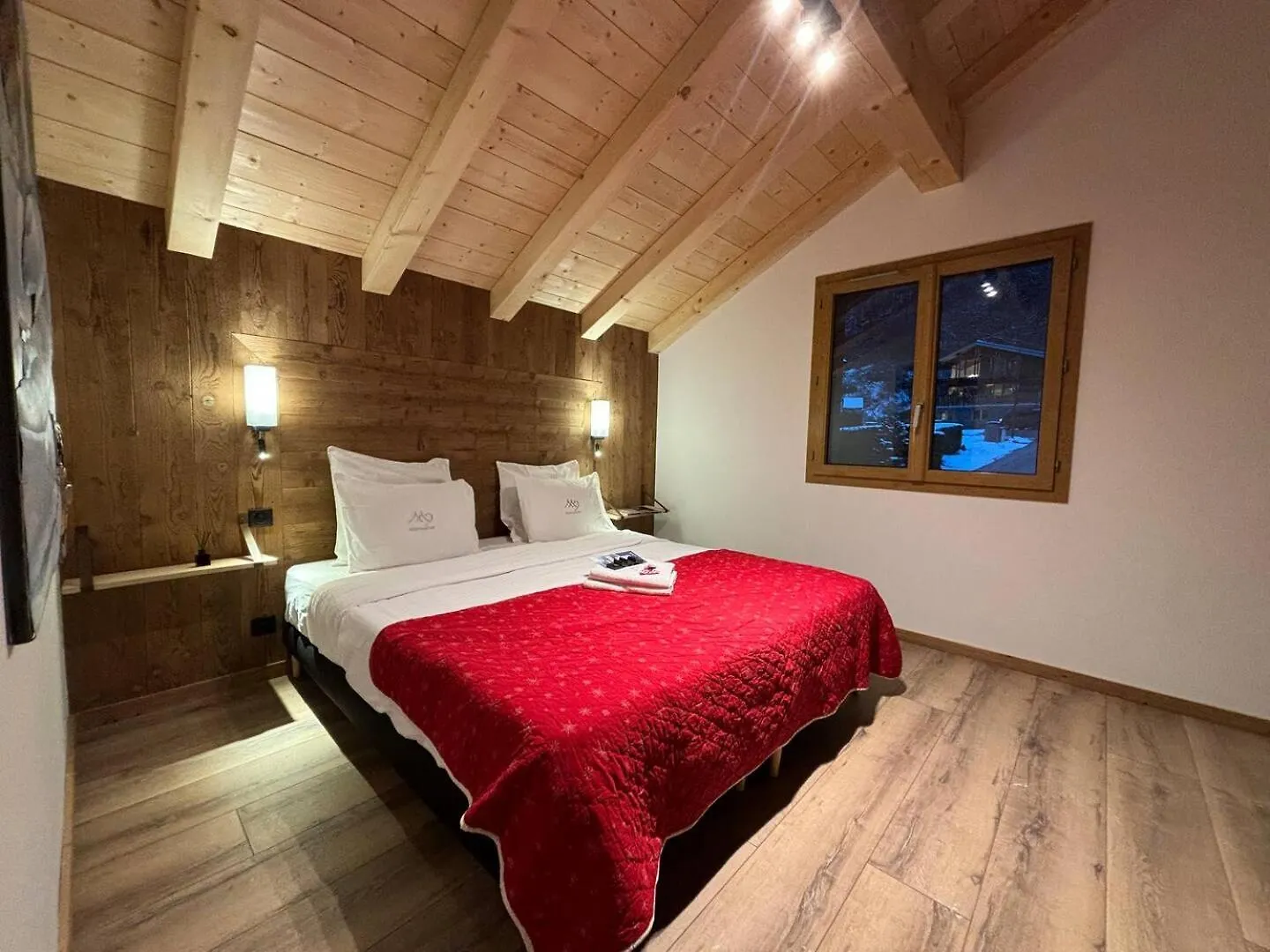 샬레 Chalets, Les Crozats 몽트리옹