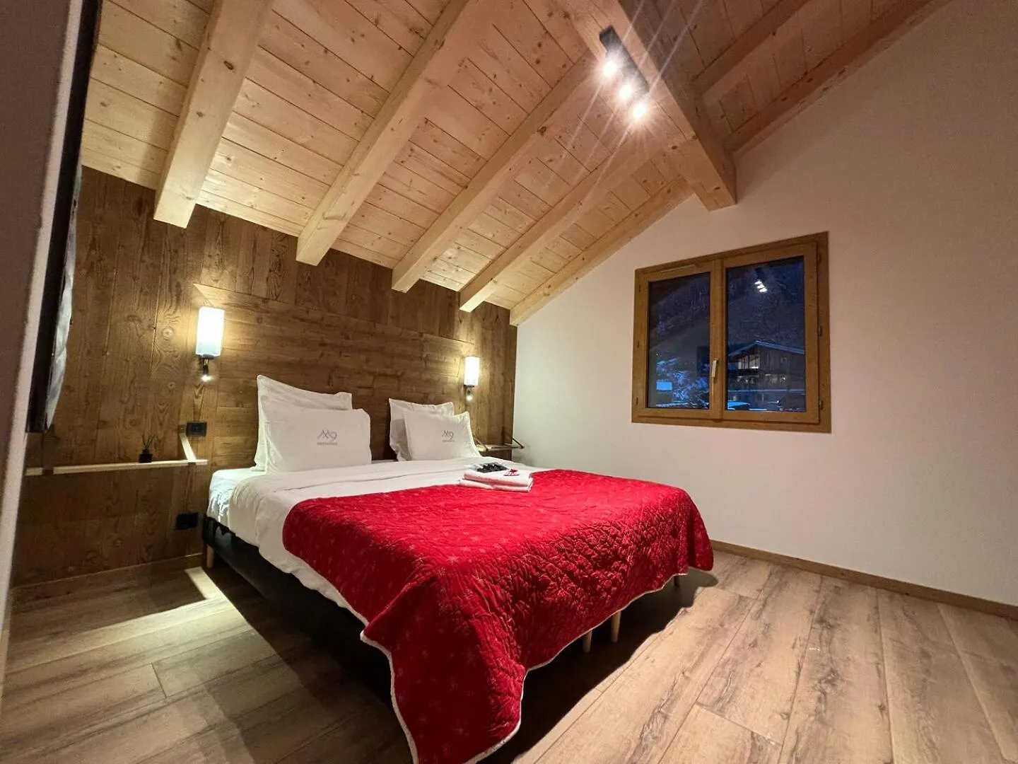 Chalets, Les Crozats 몽트리옹 샬레